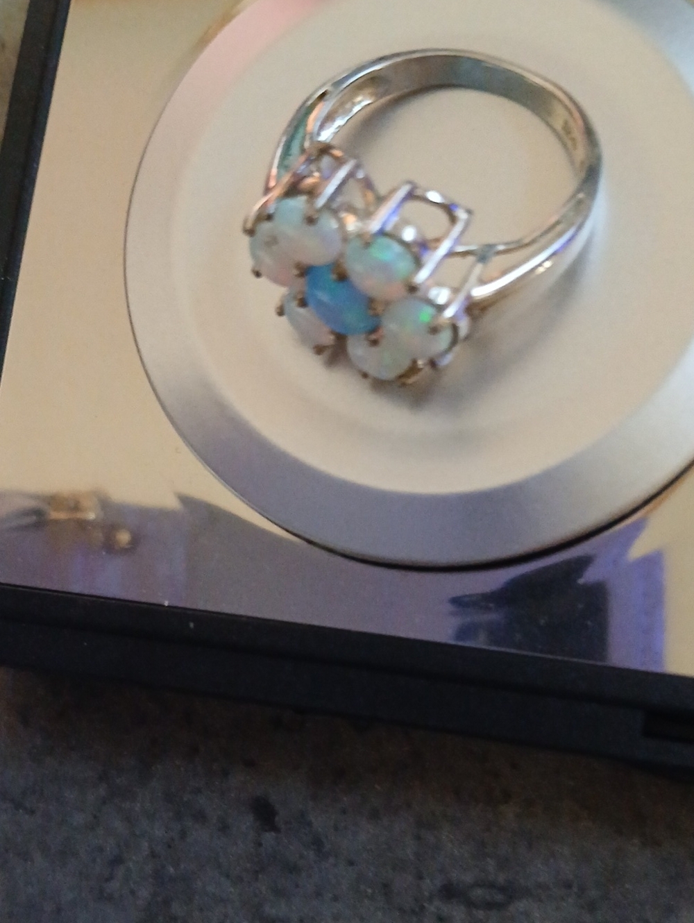 Stunning and Unique Opal in 925 Silver, Size 8 Flower Ring - Picture 6 of 10